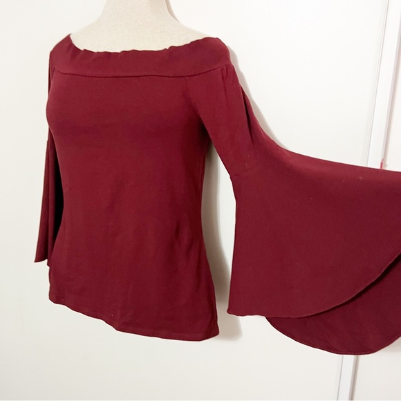 Express Off the Shoulder Bell Sleeve Top M - Picture 4 of 10